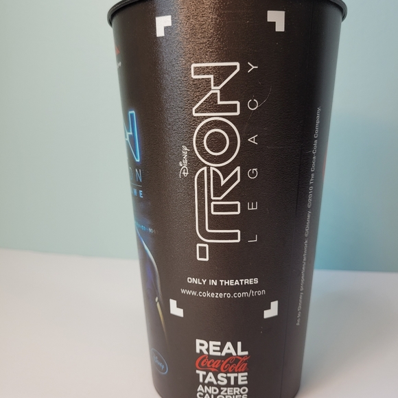 Tron Legacy Cinemark Movie Promo Cup Dec 2010 Souvenier Tumbler Disney USA Made - Picture 3 of 8